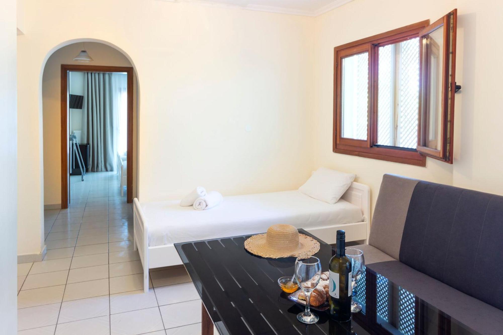 Hotel Odysseas Polychrono Room photo